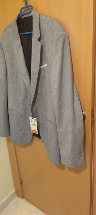 Chaqueta - marca: Zara - Talla 56