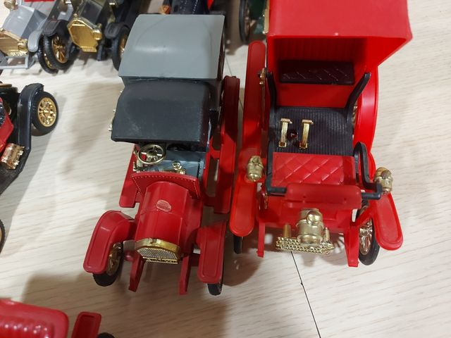 19 Coches de juguete Nacoral