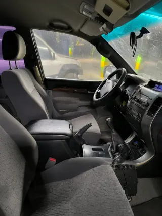 Toyota Land Cruiser 2004