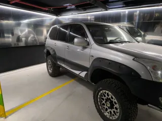 Toyota Land Cruiser 2004