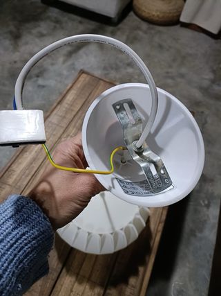 Lampara de plastico