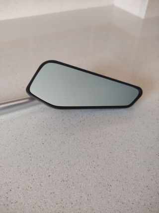 ESPEJOS DE MOTO UNIVERSALES MARCA RIZOMA