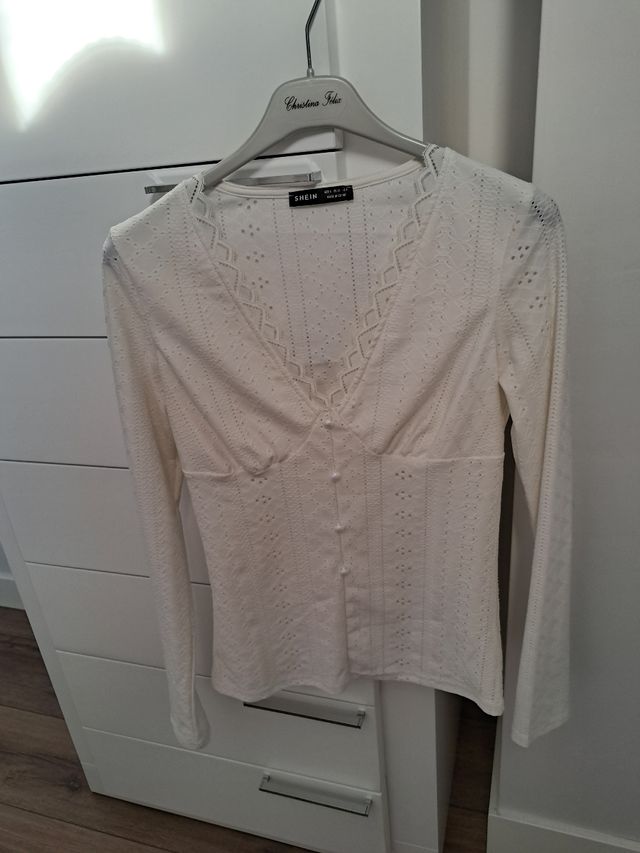 Camisa blanca calada