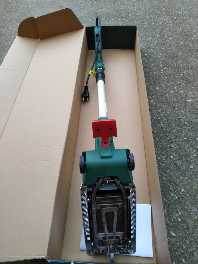 Bruciatore termico per foglie