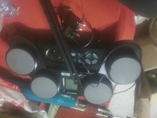 BATERIA DIGITAL DE SOBREMESA ALESIS COMPACKIT 4