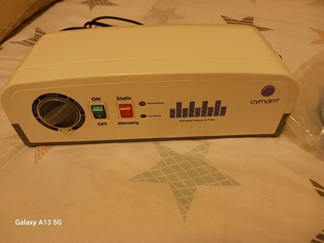 Colchón antiescaras con compresor marca Cymam