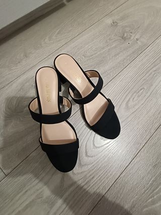 Sandalia con Tacón Ancho Medio 39 NUEVOS
