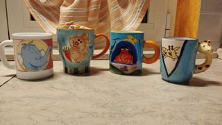 4 Tazze in ceramica 
