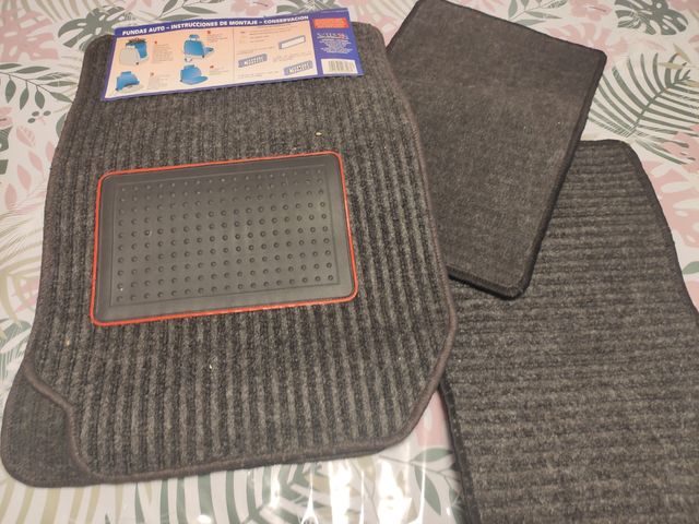 Alfombrillas para coche a estrenar