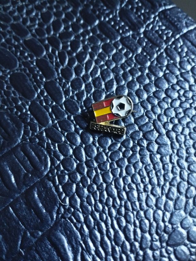PIN MUNDIAL FUTBOL ESPAÑA 82