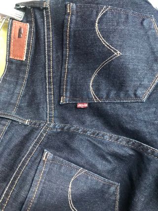 Pantalones Levis