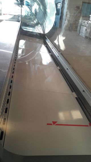 vitrina expositora infrico 2,5m revisada