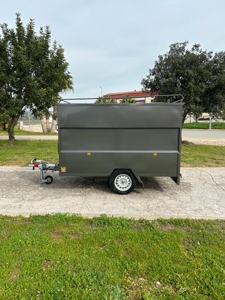 REMOLQUE CAJA CERRADA 2500X1900X1400mm