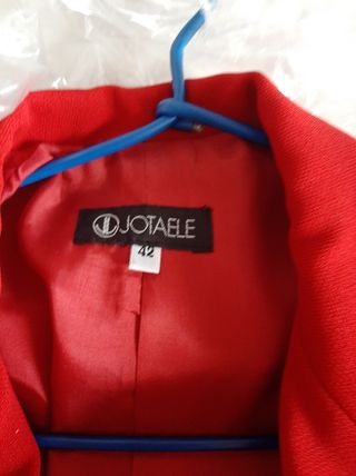 Traje chaqueta pantalón rojo