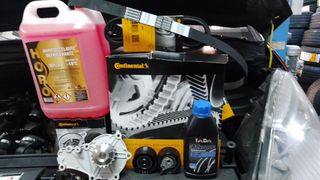 MONTAJE DE KIT DE DISTRIBUCIÓN COMPLETO EN OFERTA