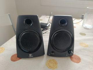 Altavoz pequeño Logitech