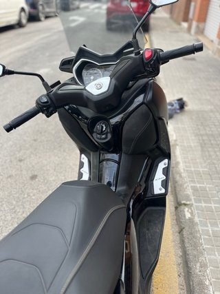 YAMAHA XMAX 300 Iron (2020)