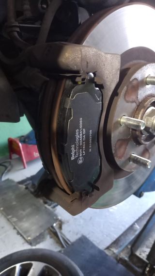 MONTA DISCOS Y PASTILLAS NUEVOS PARA TU COCHE