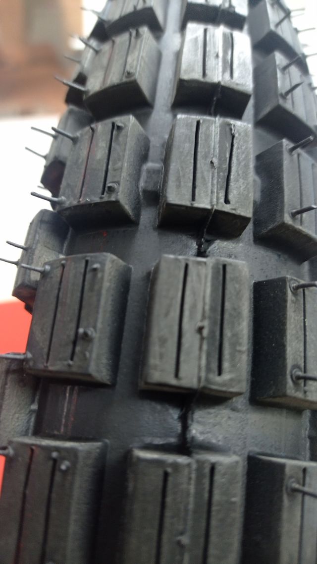 Neumático kenda trial 3.00. 17