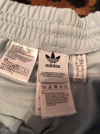 Pantalón chándal Adidas three stripes