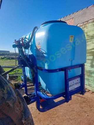 CUBA SUSPENDIDA 1000 LITROS FUMIGACION Y HERBICIDA