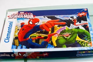 Puzle 250 spiderman