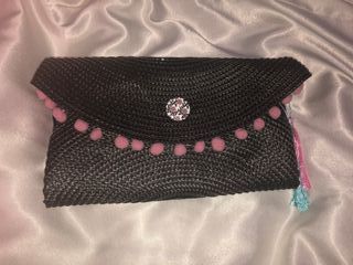 Cartera de mano negra