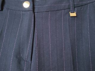 Pantalón de pinzas con rayas rosas (T38)