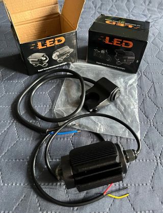 Faro moto antiniebla