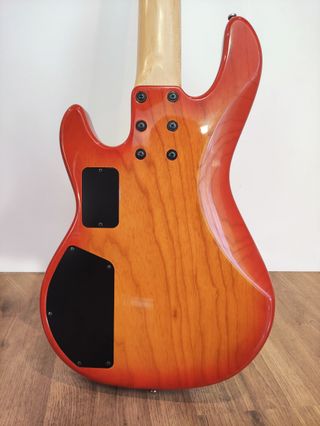 Bajo  G&L M-2500 by Fender