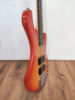 Bajo  G&L M-2500 by Fender