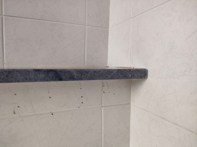 Mensola in marmo blu/azzurro.