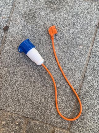 cable adaptador autocaravanas y camper 