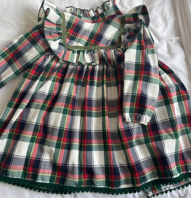 vestido cuadros tonos rojos