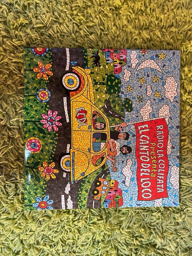 discos y libro el canto del loco