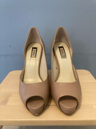 zapatos de tacón piel nude zara T37