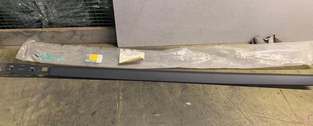 2 Molduras NUEVAS puerta Renault Clio III