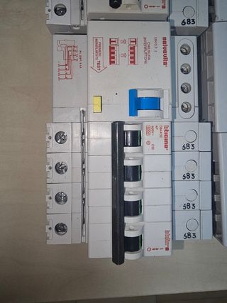 Interruttori 4P 400V ABB-BTICINO