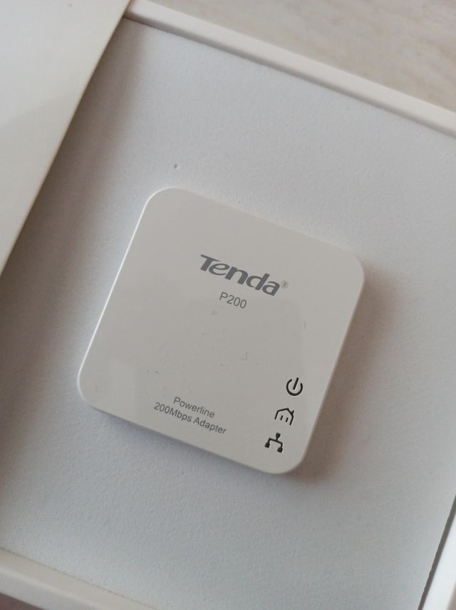 Tenda P200 Powerline mini adapter