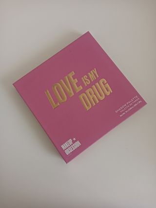 Paleta de sombras de Makeup Obsession 
