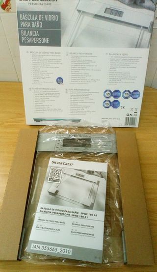 BASCULA DE VIDRIO PARA BAÑO