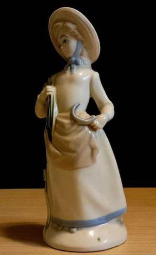 3 FIGURAS de PORCELANA FINA