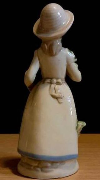 3 FIGURAS de PORCELANA FINA