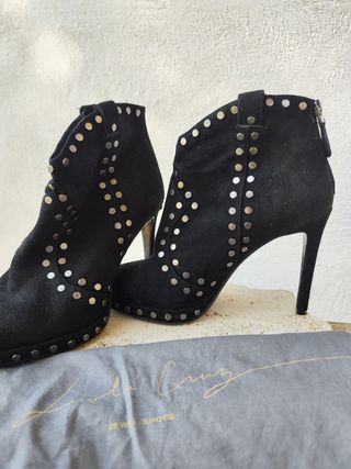 Botines Lola Cruz 