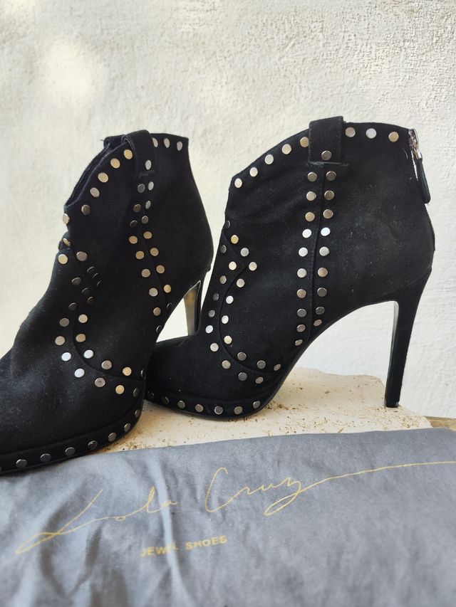 Botines Lola Cruz