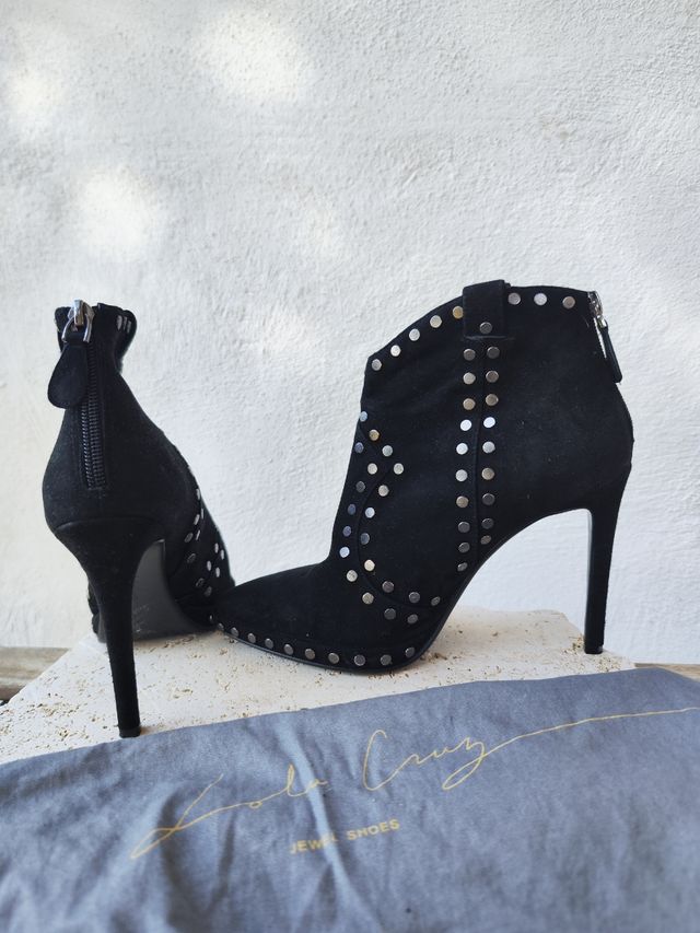 Botines Lola Cruz