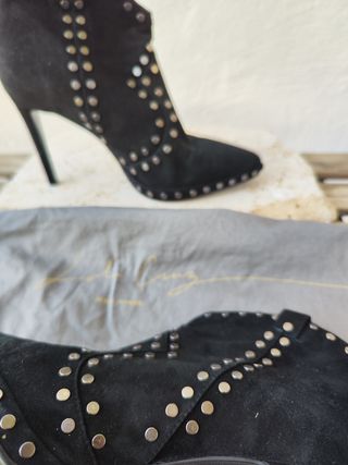 Botines Lola Cruz 