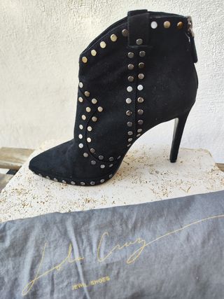Botines Lola Cruz 