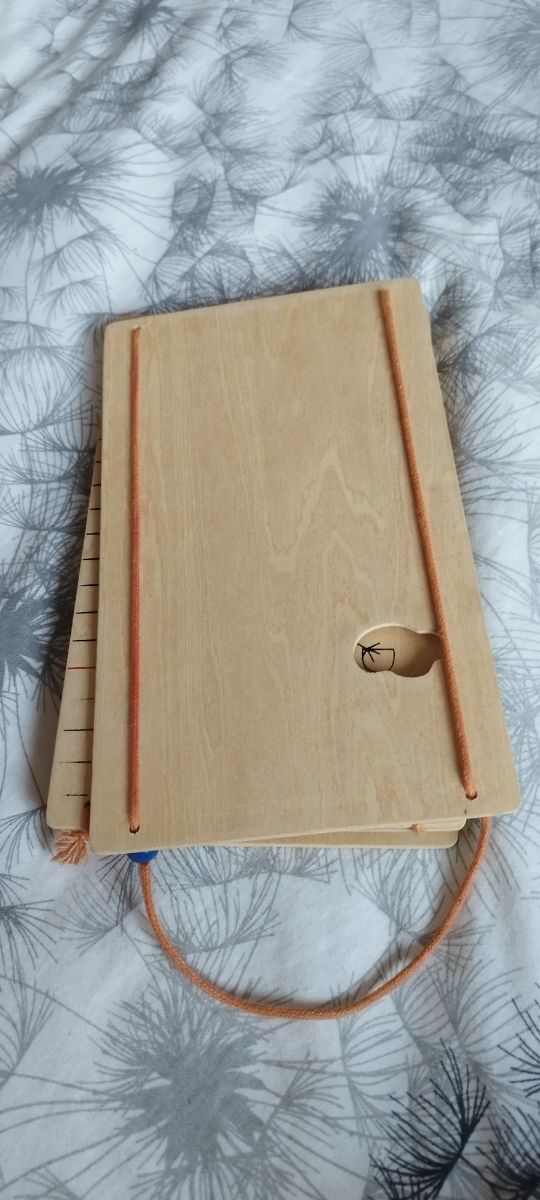 Medidor de madera para niñ@s