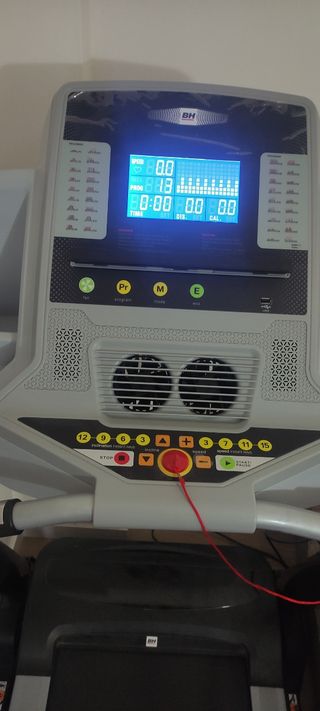 Cinta de correr BH Lykan Fitness